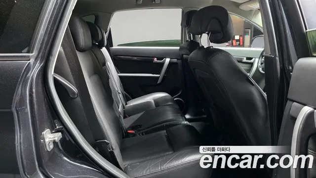 ChevroletGMDaewoo Captiva 2013 thumb 11