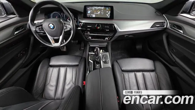 BMW 5-Series 2017 thumb 7