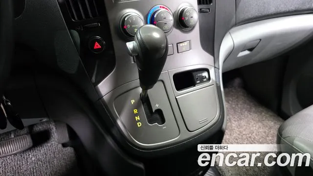 Hyundai Starex 2013 thumb 9