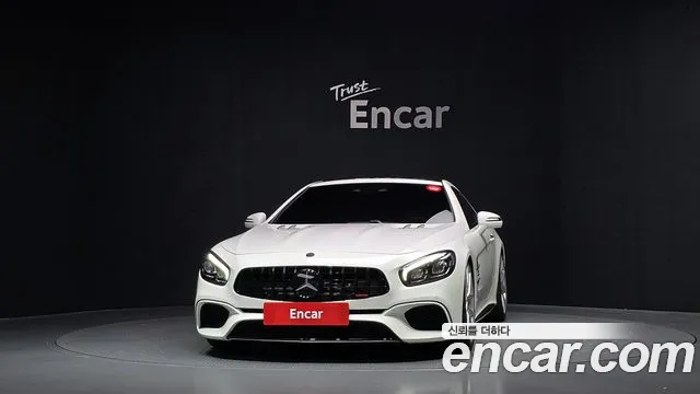 Mercedes-Benz SL-Класс 2017 thumb 3