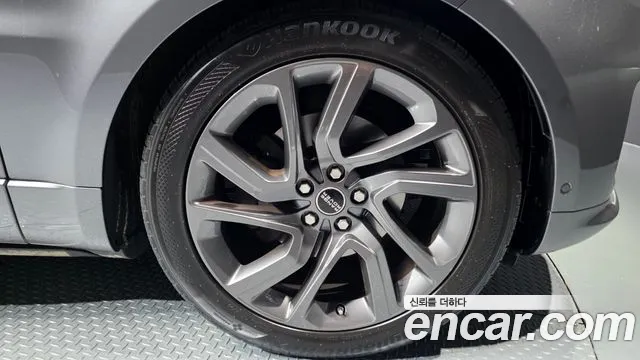 Land Rover Range Rover Sport 2019 thumb 5