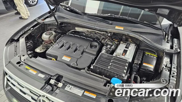 Volkswagen Tiguan 2020 thumb 6