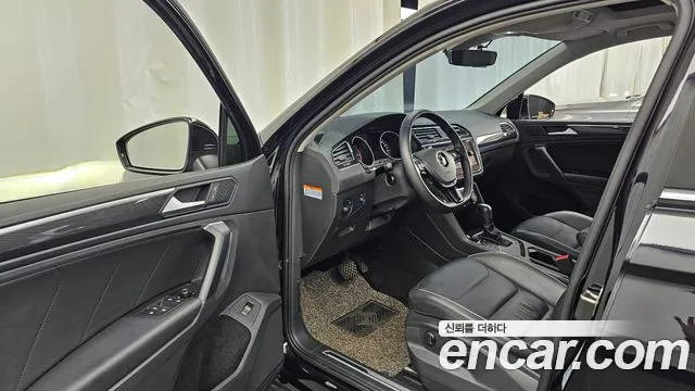 Volkswagen Tiguan 2020 thumb 10