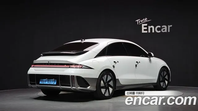 Hyundai IONIQ 6 2023 thumb 2