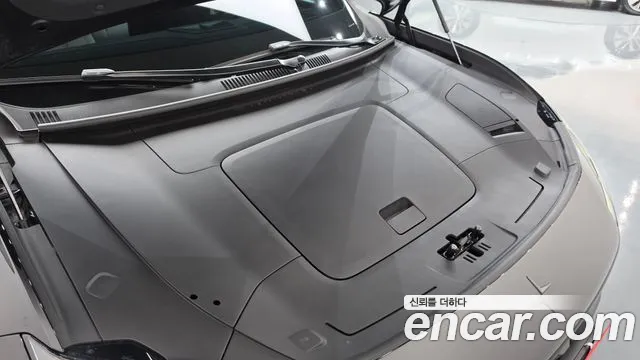 Polestar 4 2025 thumb 6