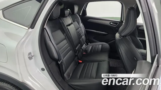 Renault-KoreaSamsung Arkana 2023 thumb 10