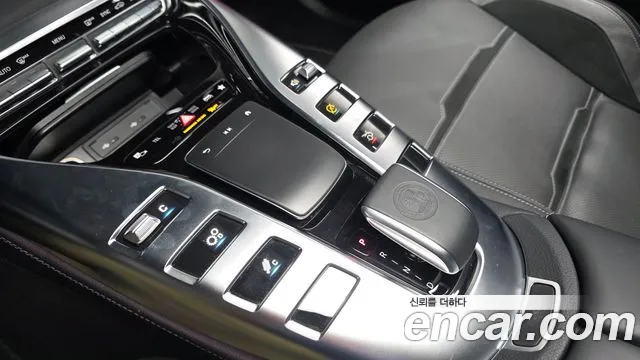 Mercedes-Benz AMG GT 2021 thumb 9