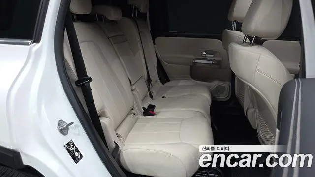 Mercedes-Benz GLB 2022 thumb 11