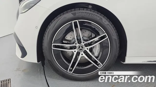 Mercedes-Benz E-Класс 2026 thumb 5