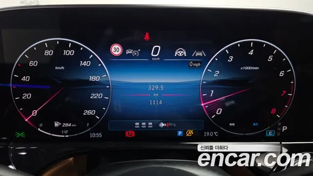 Mercedes-Benz E-Класс 2026 thumb 8