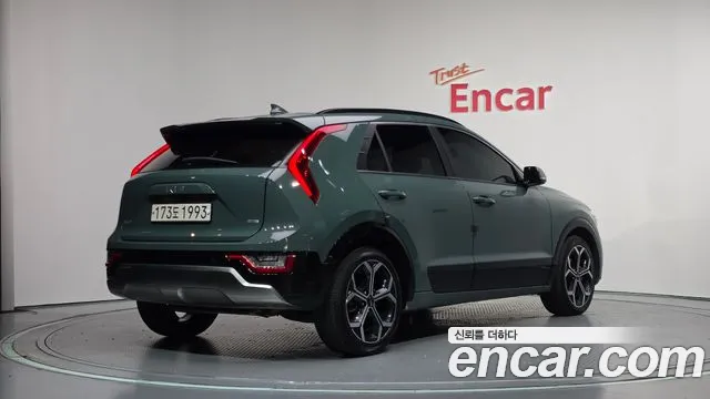 Kia Niro 2022 thumb 2