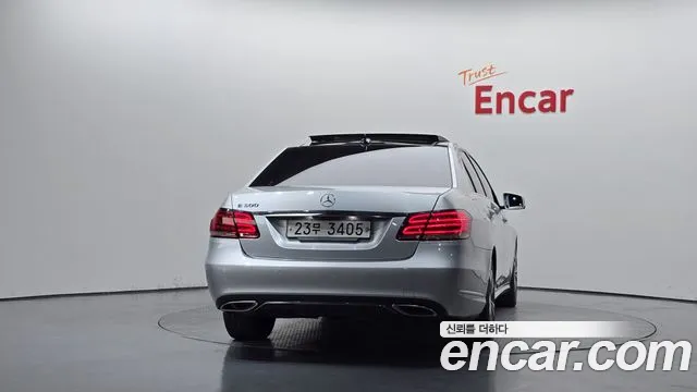 Mercedes-Benz E-Класс 2015 thumb 4