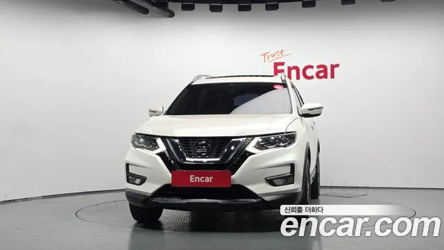 Nissan X-Trail 2018 thumb 3