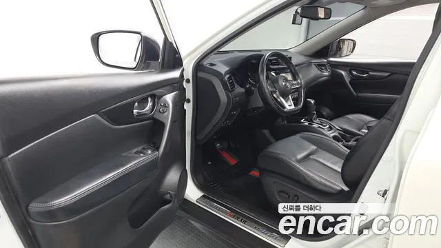 Nissan X-Trail 2018 thumb 10