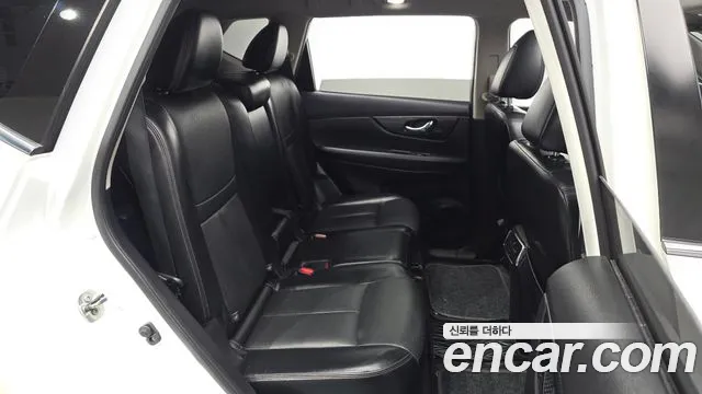 Nissan X-Trail 2018 thumb 11