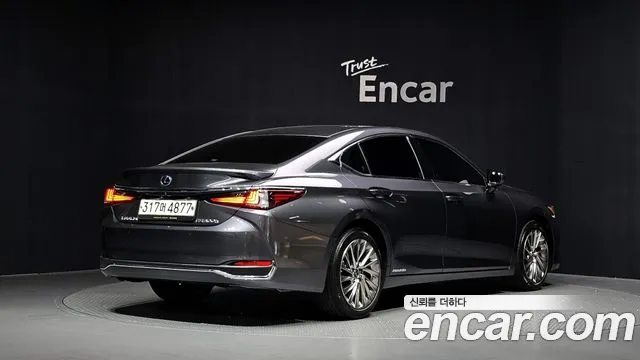 Lexus ES 2021 thumb 2