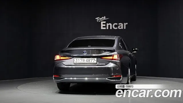 Lexus ES 2021 thumb 4
