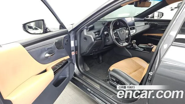 Lexus ES 2021 thumb 10