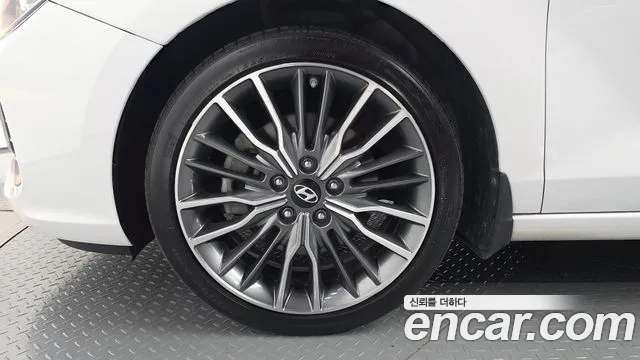 Hyundai i30 2017 thumb 5