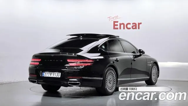 Genesis G80 2022 thumb 2