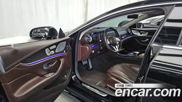 Mercedes-Benz CLS-Class 2019 thumb 10