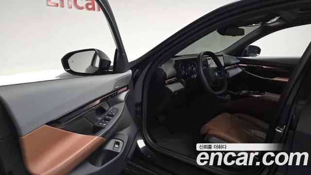 BMW i5 2024 thumb 9