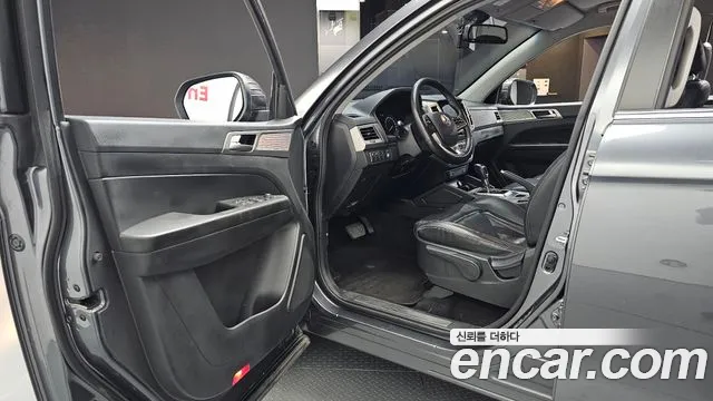 KG_Mobility_Ssangyong Rexton 2018 thumb 10