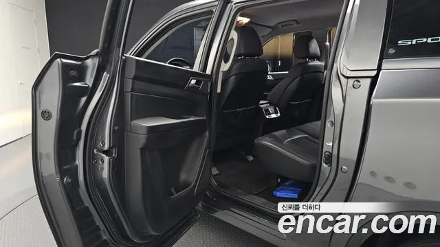 KG_Mobility_Ssangyong Rexton 2018 thumb 12