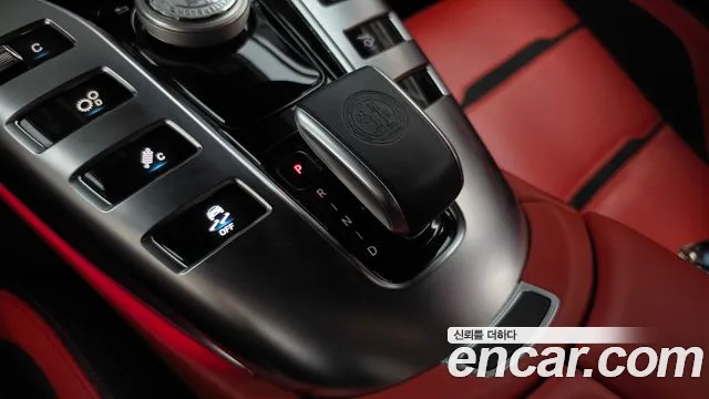 Mercedes-Benz AMG GT 2020 thumb 9