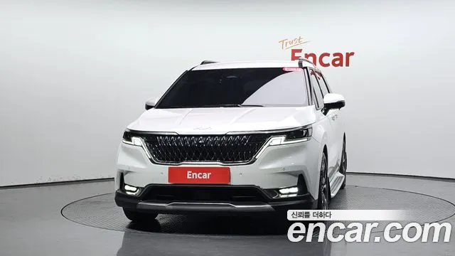Kia Carnival 2021 thumb 2