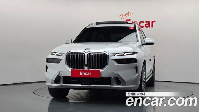 BMW X7 2024 thumb 3