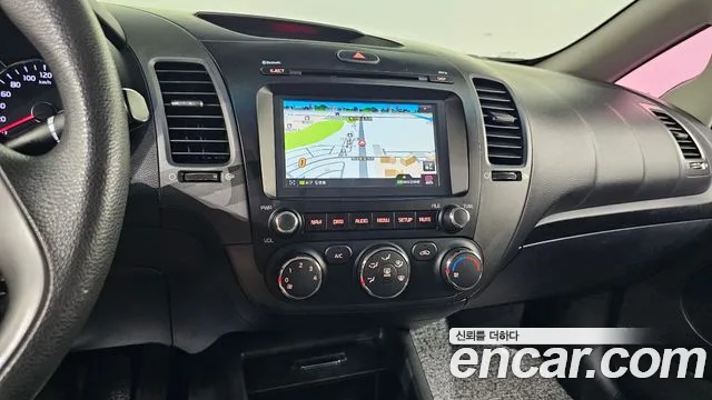 Kia K3 2013 thumb 12