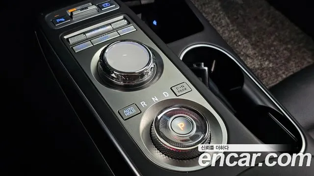 Genesis GV70 2021 thumb 9