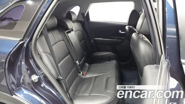 Kia Niro 2017 thumb 10