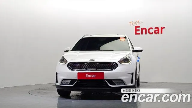 Kia Niro 2016 thumb 3