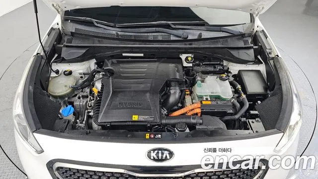 Kia Niro 2016 thumb 6