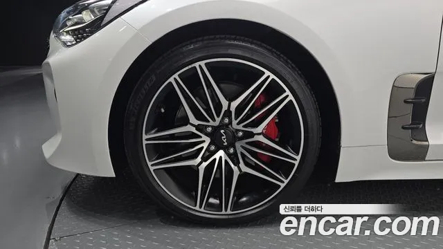 Kia Stinger 2022 thumb 4
