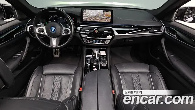 BMW 5-Series 2022 thumb 7