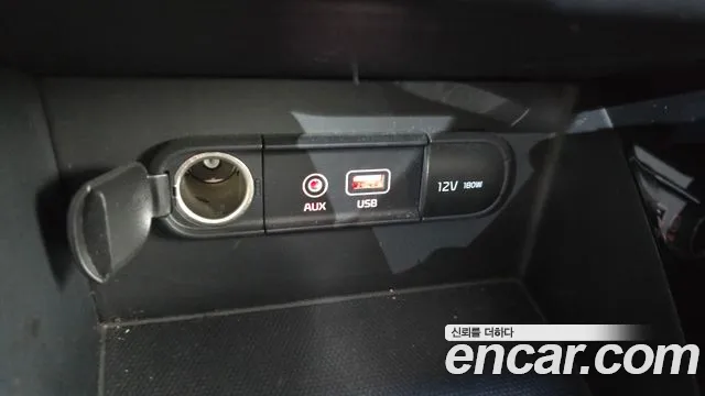 Kia Niro 2018 thumb 12
