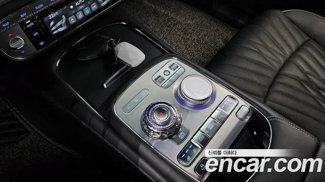 Genesis G90 2022 thumb 9