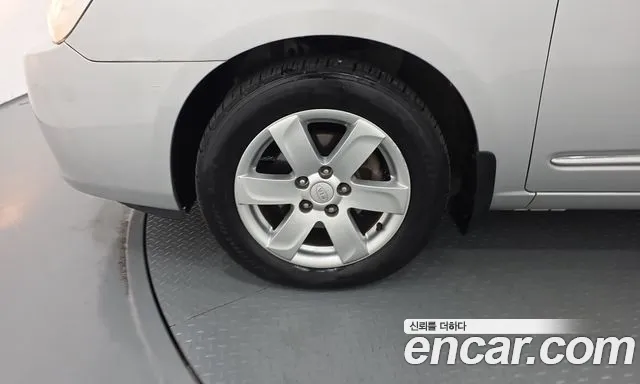 Kia Carens 2008 thumb 4
