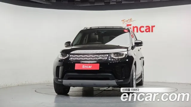 Land Rover Discovery 2019 thumb 3