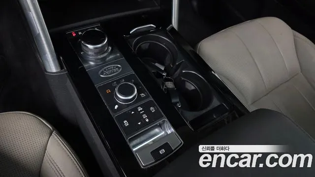 Land Rover Discovery 2019 thumb 9
