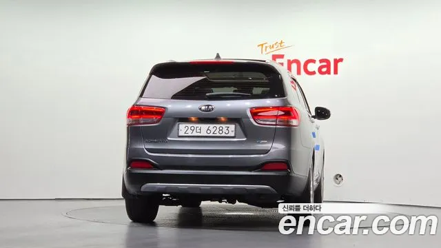 Kia Sorento 2015 thumb 4