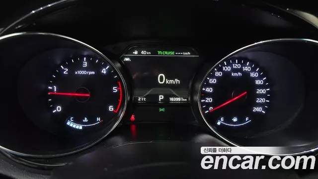 Kia Carnival 2018 thumb 8