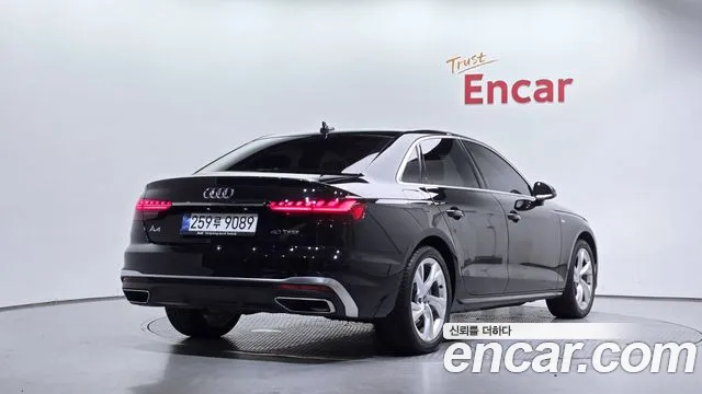 Audi A4 2022 thumb 2