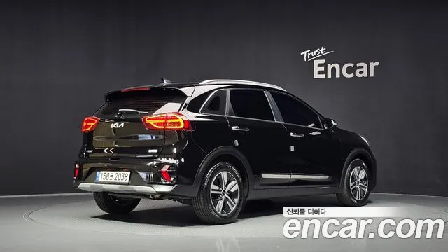 Kia Niro 2021 thumb 2