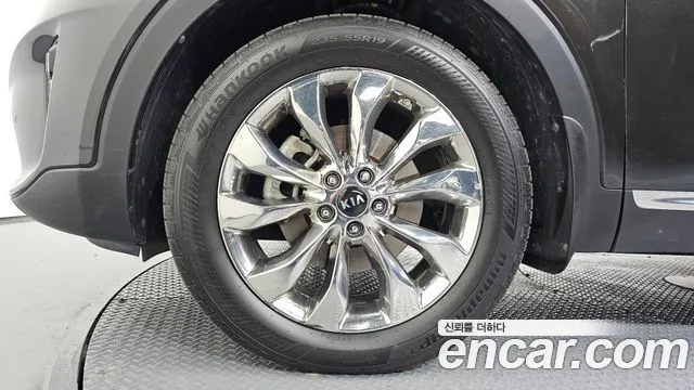 Kia Sorento 2017 thumb 5