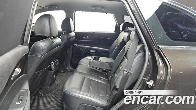 Kia Sorento 2017 thumb 11