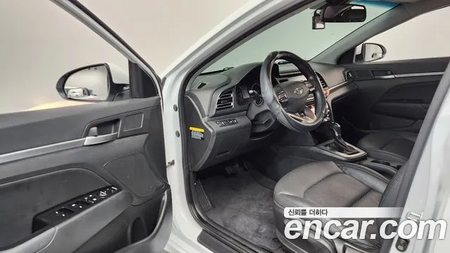 Hyundai Avante 2019 thumb 10